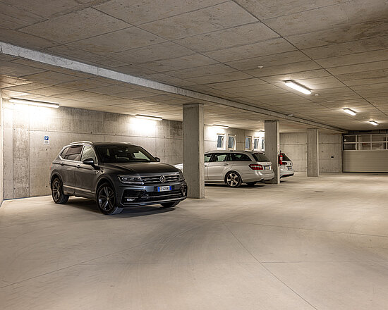 Il nostro grande garage chiuso e coperto